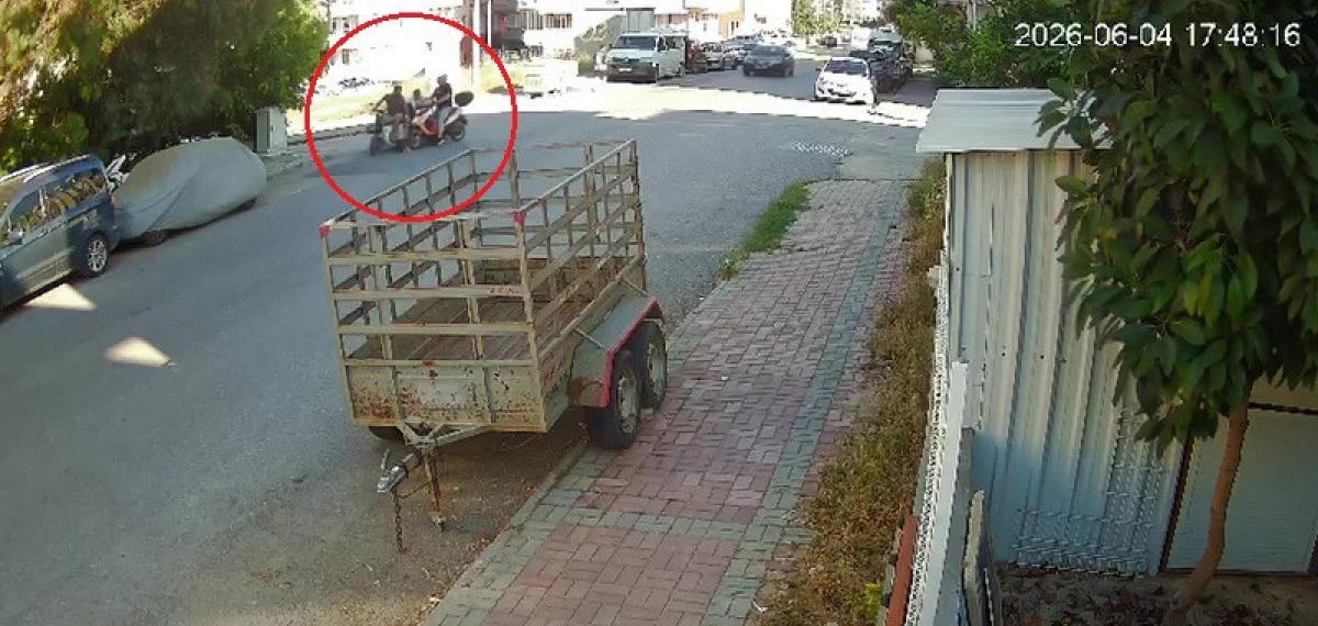 Motorlu Bisiklet ile Elektrikli Bisiklet Çarpıştı, 4 Yaşındaki Çocuk Yaralandı