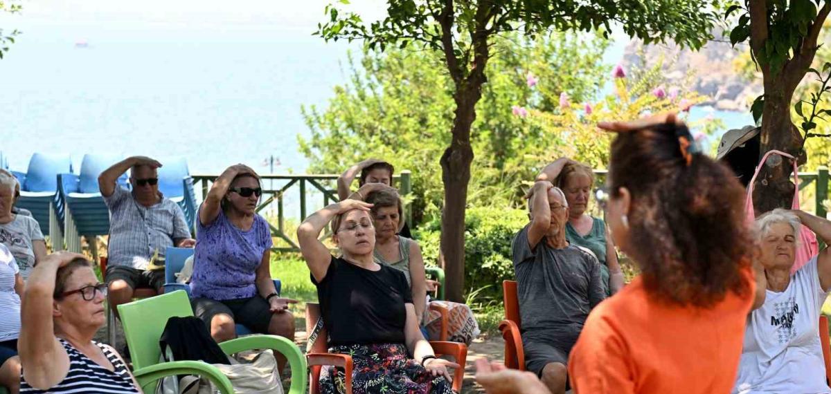 Muratpaşa’dan Parkinson Hastalarına Hareket Takviyesi