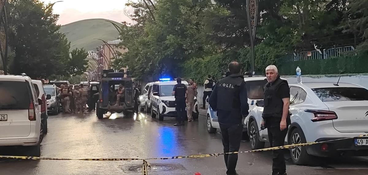 Muş’ta Kardeşini ve Polisi Yaralayan Şüpheli Operasyonla Etkisiz Hale Getirildi