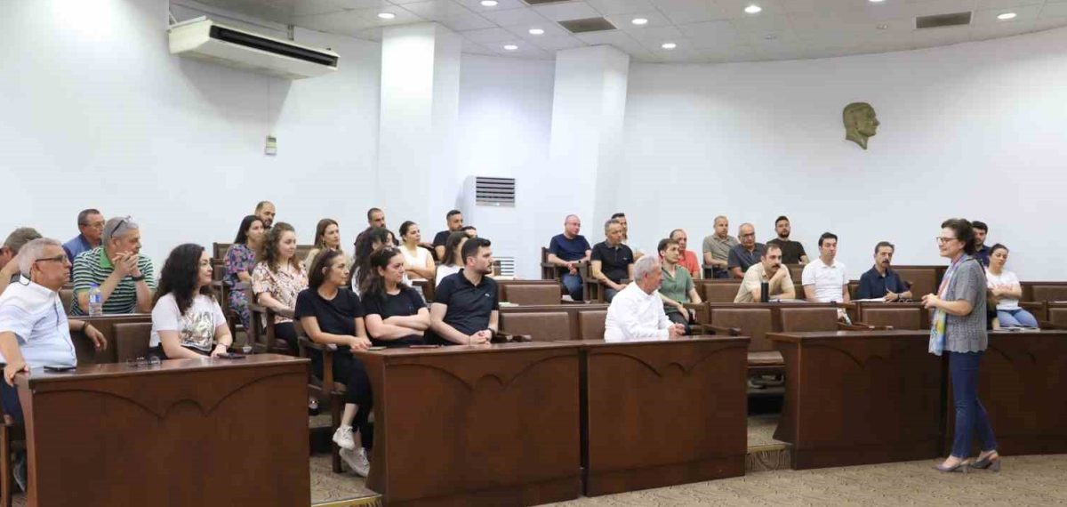 Nazilli Belediyesi personeline imar mevzuatı eğitimi verildi