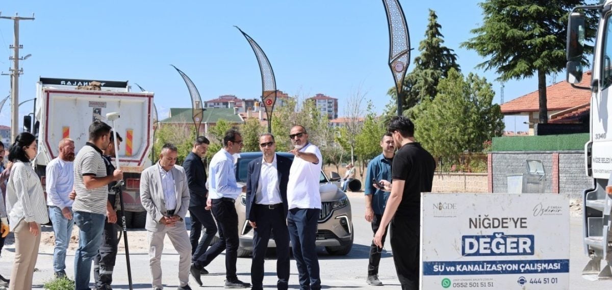 Niğde Belediyesi altyapı tamamlanan bölgelerde sıcak asfalt serimine başladı