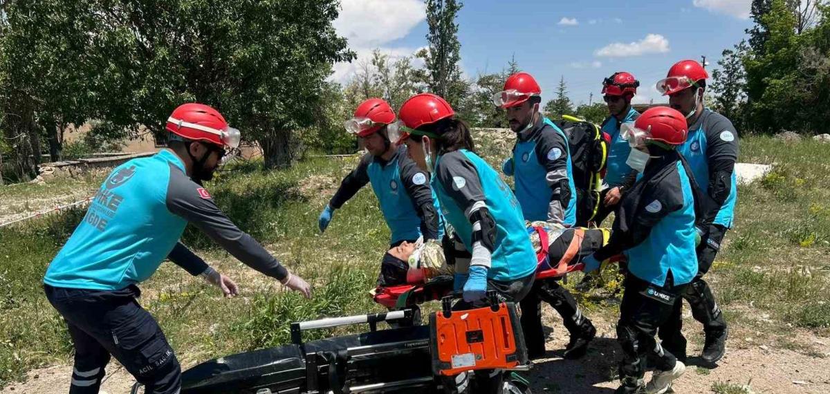 Niğde Umke Personeli Medikal Kurtarma Uygulamaları Eğitimini Tamamladı