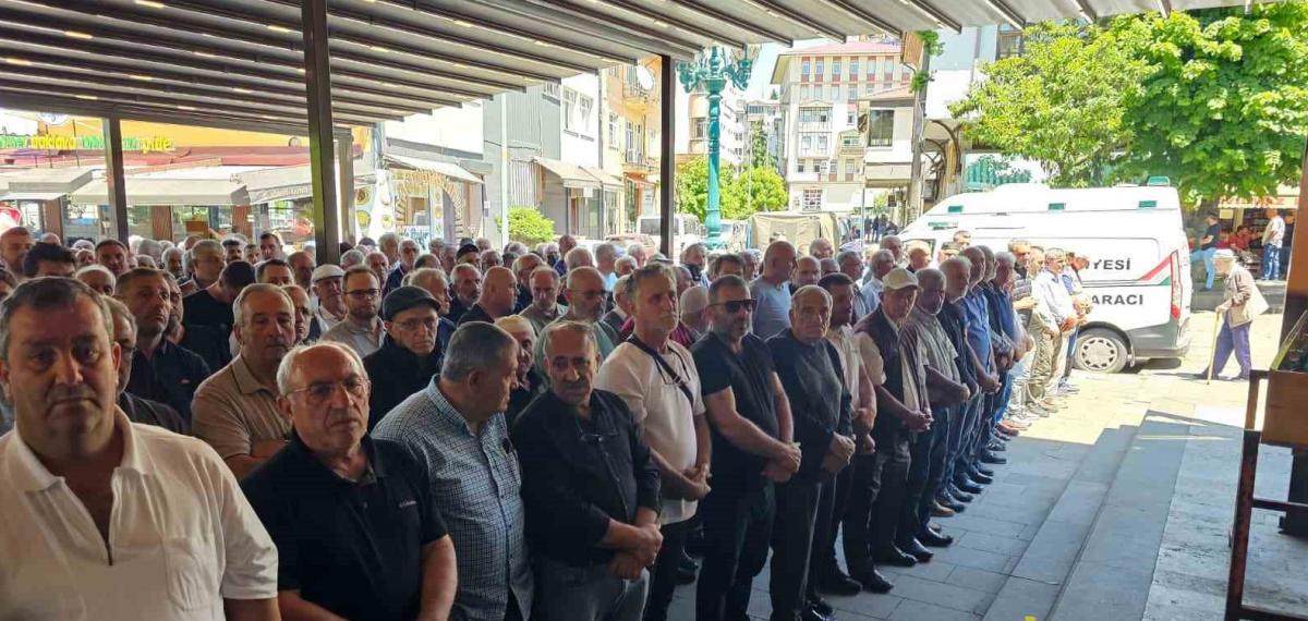 Rize’deki Kazada Hayatını Kaybeden Yaşlı Çift Son Yolculuğuna Uğurlandı