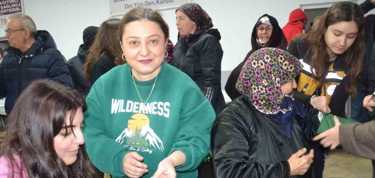 Sağlık Öğrencilerden Kırsalda Vatandaşlara İlk Yardım Etkinliği