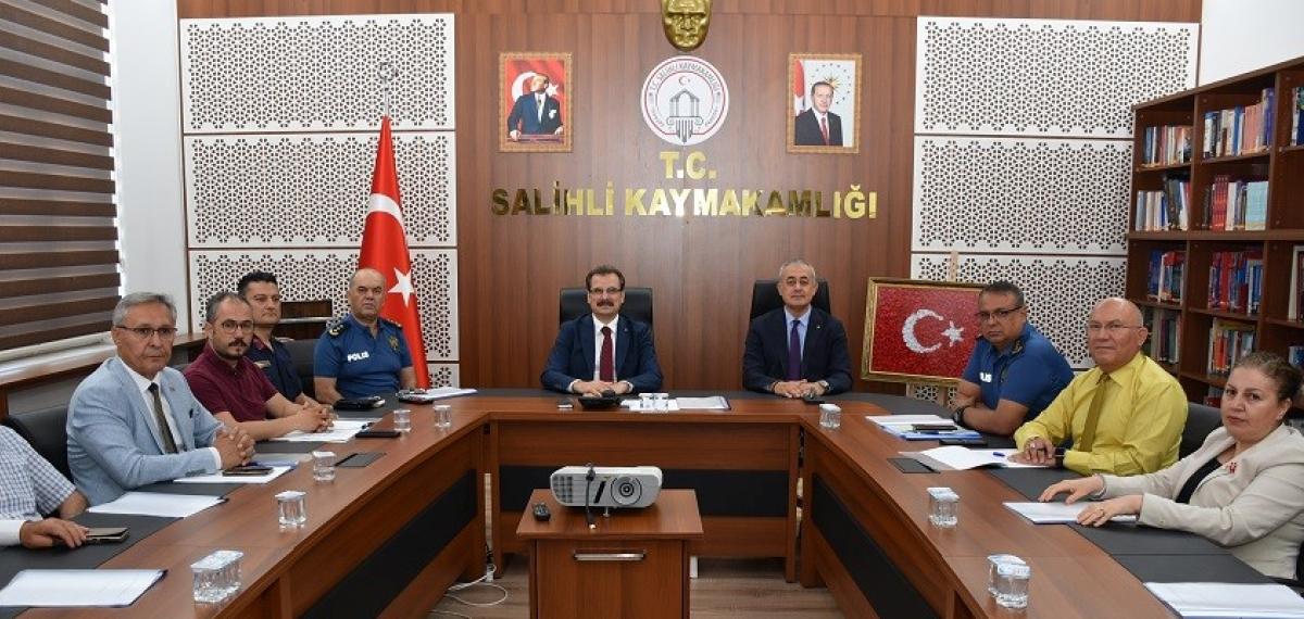 Salihli’de YKS Uyum Toplantısı Gerçekleştirildi