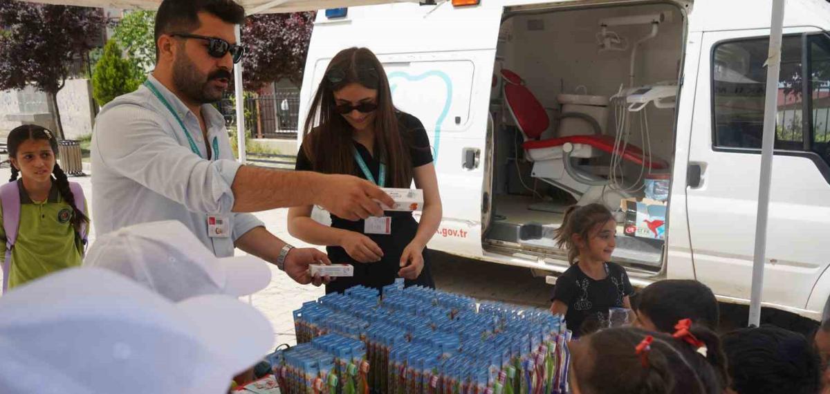 Şırnak’ta Geleceğin Sıhhat Elçileri Yetişiyor