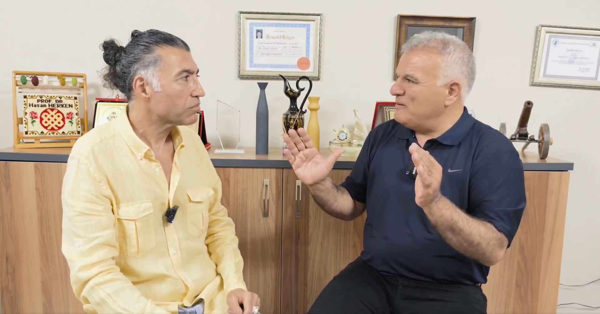Former TRT Anchor Sırrı Er and Prof. Dr. Hasan Herken Discuss “Intellectual Integrity” and Social Conformity