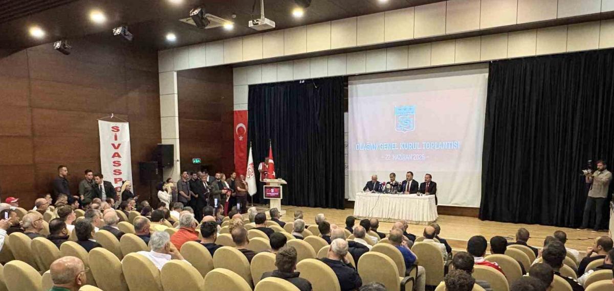 Sivasspor’da başkanlık için aday çıkmayınca genel kurul ertelendi