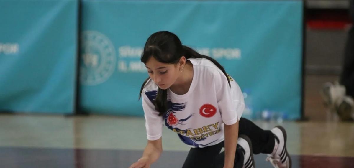 Sivas’ta Floor Curling Türkiye Şampiyonası Tamamlandı: 28 İlden 45 Takım Mücadele Etti