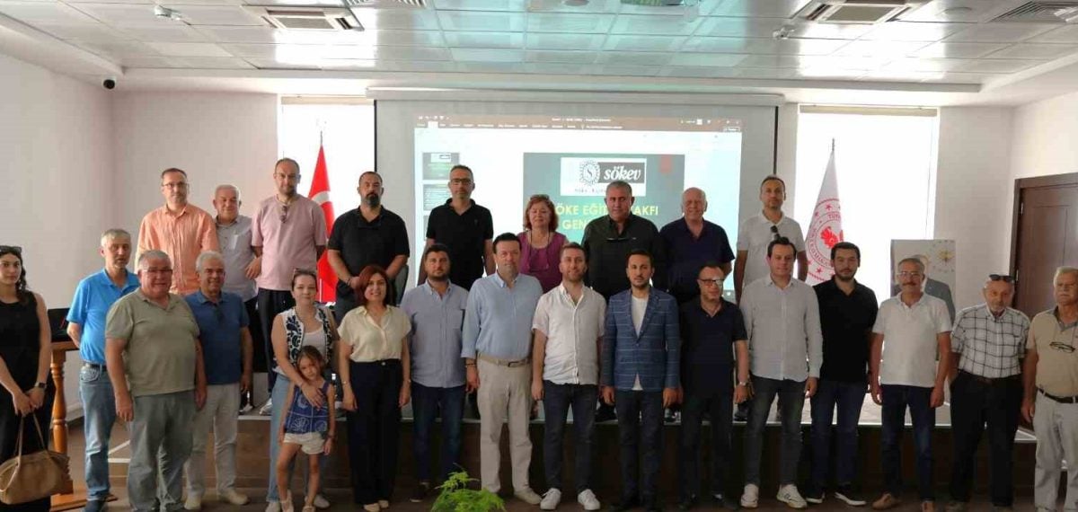 Söke’de eğitim vakfı genel kurulu Söke Kaymakamı ve kurum temsilcileriyle yapıldı