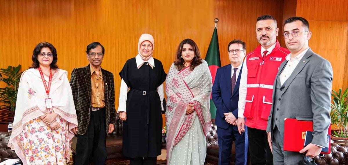 Türk Kızılay Bangladeş’te Arakanlı Mültecilere Destek Sağlamaya Devam Ediyor