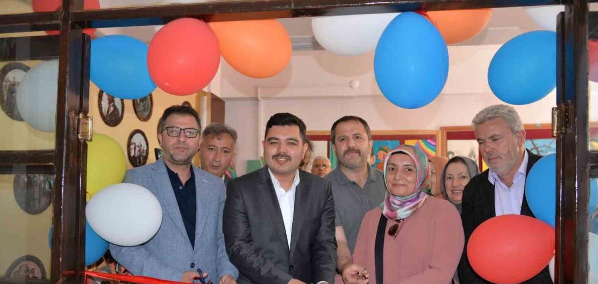 Türkeli’de Kursiyerlerin Bir Yıllık Emeği Görücüye Çıktı