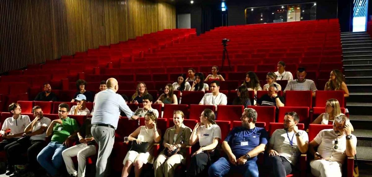YKS Adaylarına Sınav Öncesi Moral Semineri