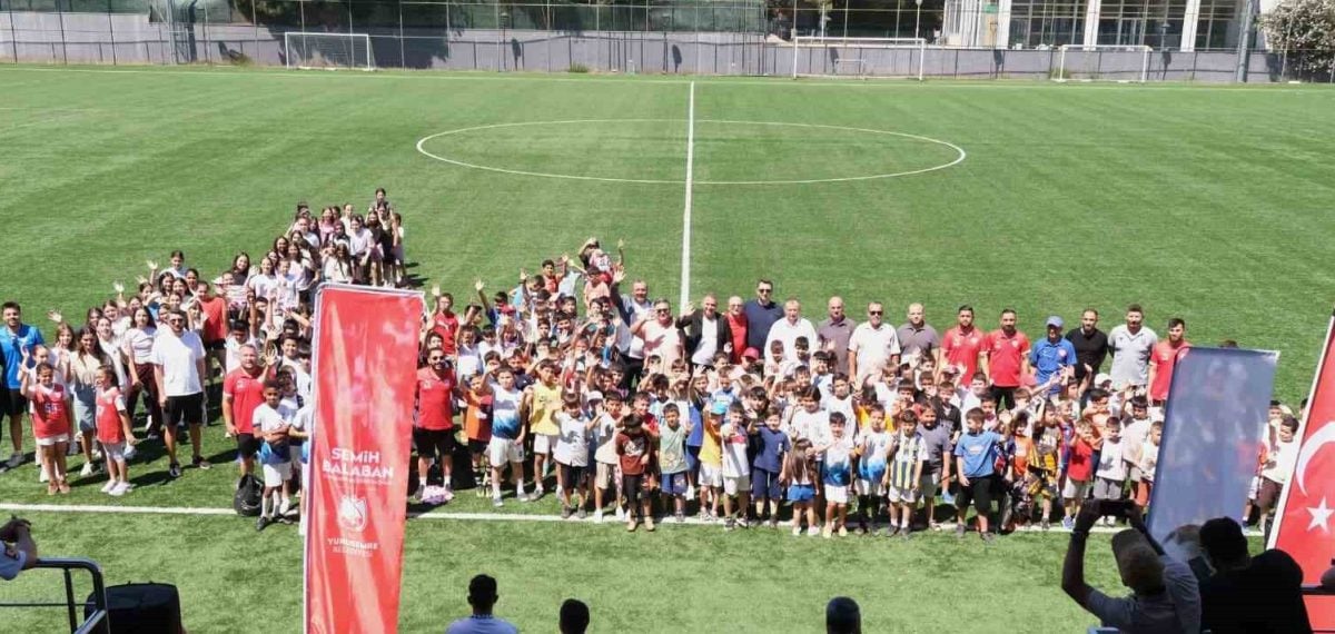 Yunusemre’de 12 branşlı yaz spor okulları 1.300’ün üzerinde kayıtla açıldı