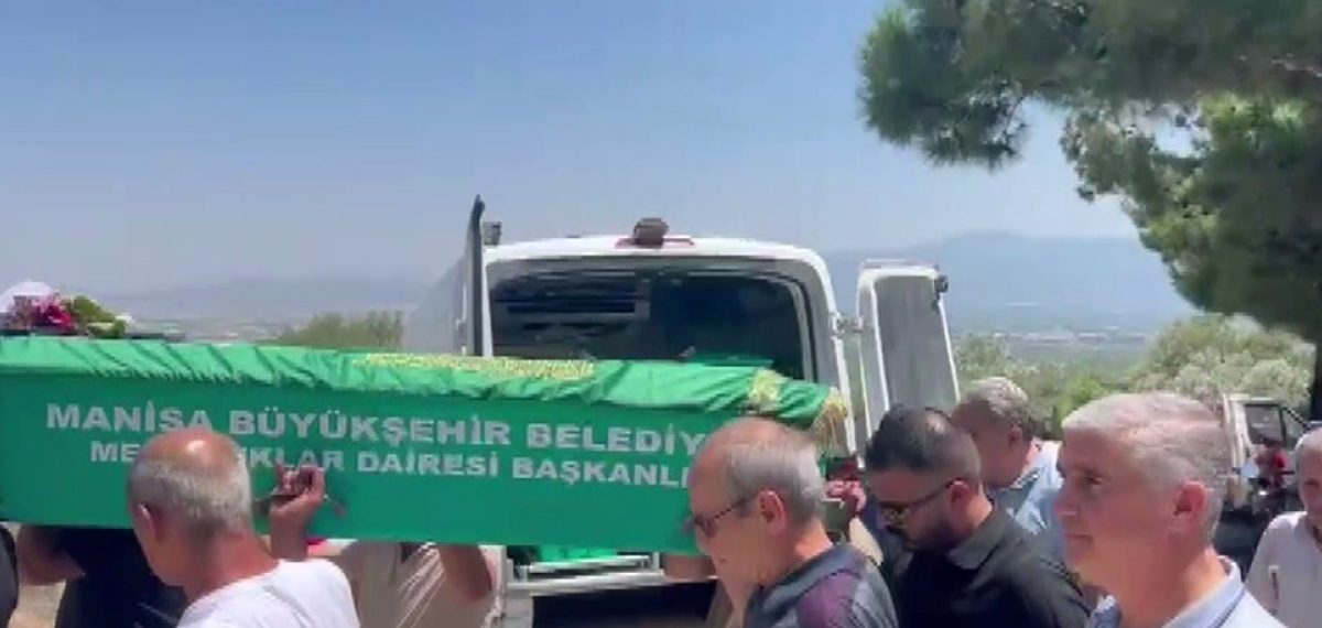 17 yıllık kayıp Ebru Koyuncu’nun naaşı memleketinde toprağa verildi