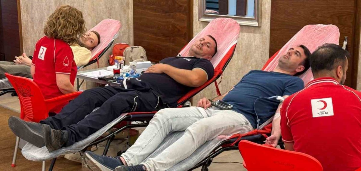 Adana AOSB ve Türk Kızılay ortaklığıyla kan ve kök hücre bağış kampanyası düzenlendi