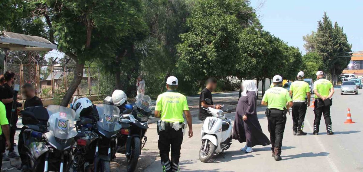 Adana’da motosiklet denetiminde 206 araç incelendi, 730 bin TL ceza kesildi