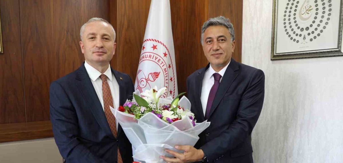 Ağrı İl Milli Eğitim Müdürlüğü görevine Abdulhaluk Çakan başladı