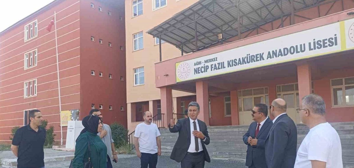 Ağrı İl Milli Eğitim Müdürü okullarda 2026-2027 hazırlıklarını yerinde denetledi
