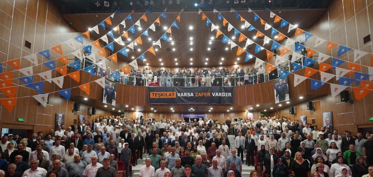 AK Parti Kayseri üç ilçede danışma meclisi toplantılarını gerçekleştirdi