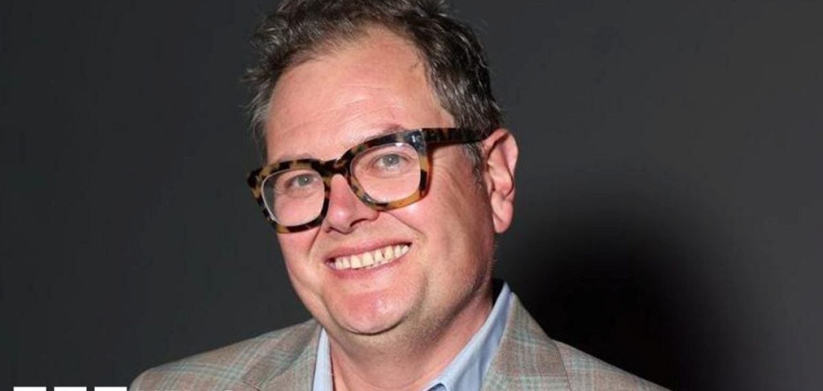 Alan Carr to Keep Unsold Concrete Cow from Ayton Castle Auction