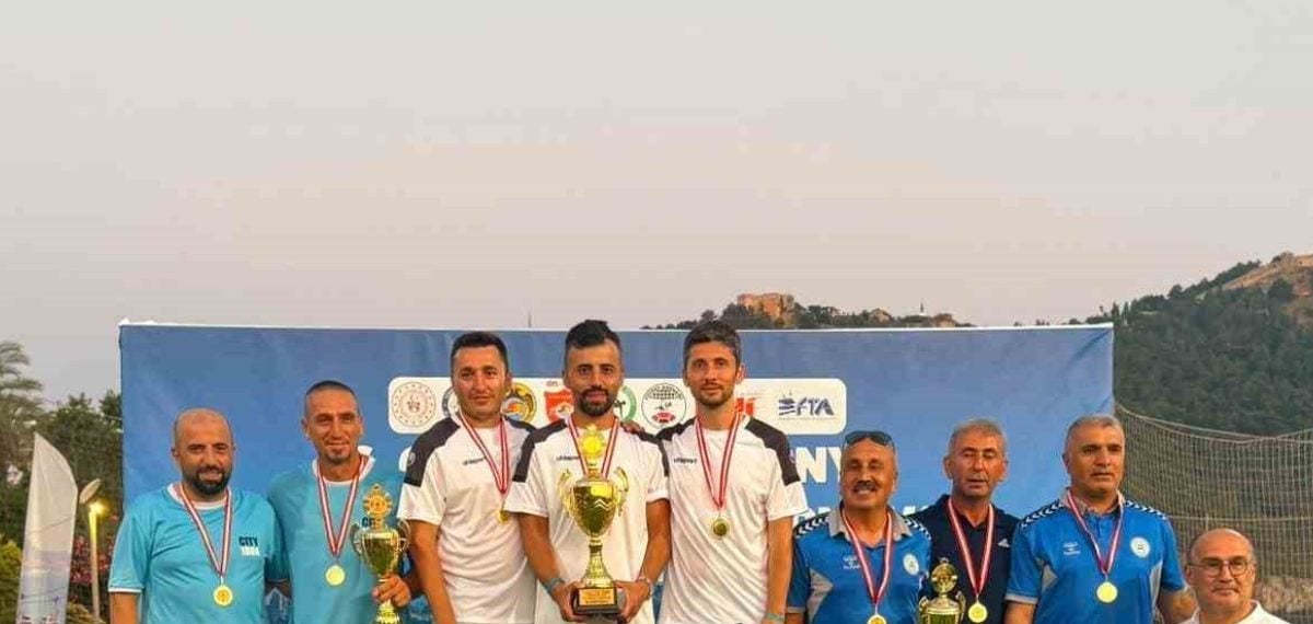 Alanya’da FUTNET heyecanı sona erdi – Alanya Belediyespor üç kategoride öne çıktı