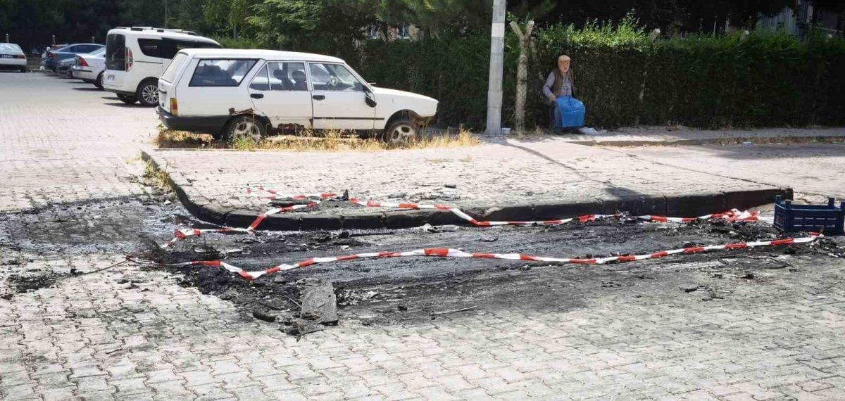 Altındağ’da erkek şüpheli sevgilisinin dükkanını ve otomobilini yaktı, pompalı tüfekle ateş açtı