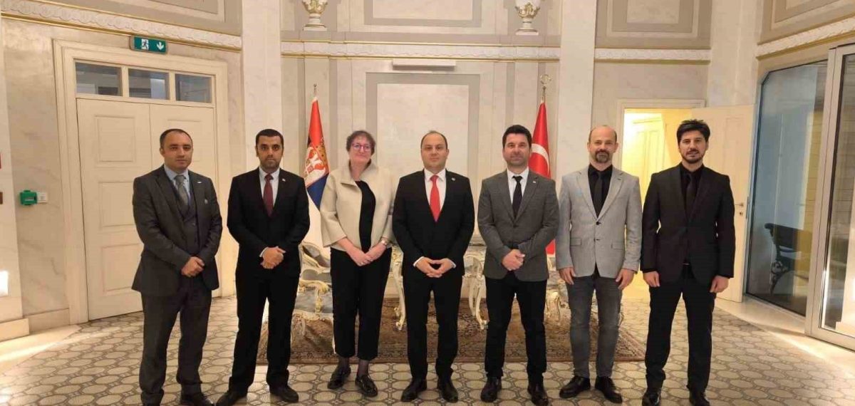 Anadolu Üniversitesi Türk Dili ve Kültürü Ön Lisans Programı Kuzey Makedonya, Kosova, Sırbistan ve Romanya’da tanıtıldı