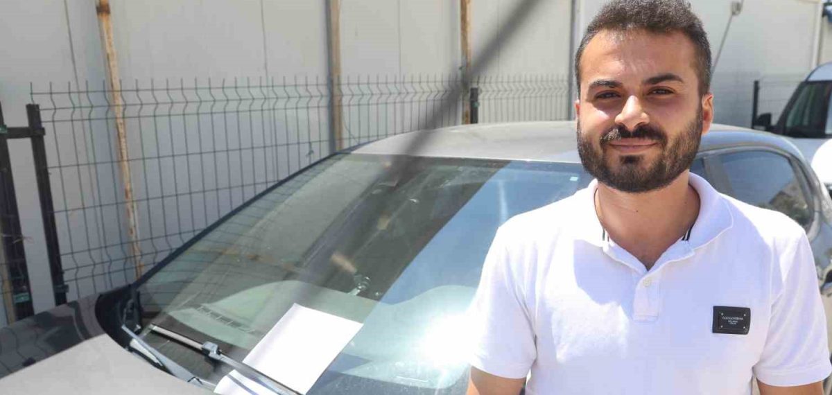 Antakya’da sürücü çarptığı araca not bırakarak sorumluluğunu bildirdi