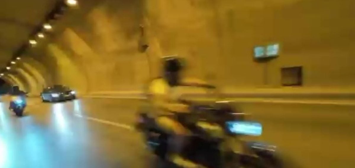 Antalya’da arkadan çarpma sonucu metrelerce sürüklendi, kask kamerası silindi