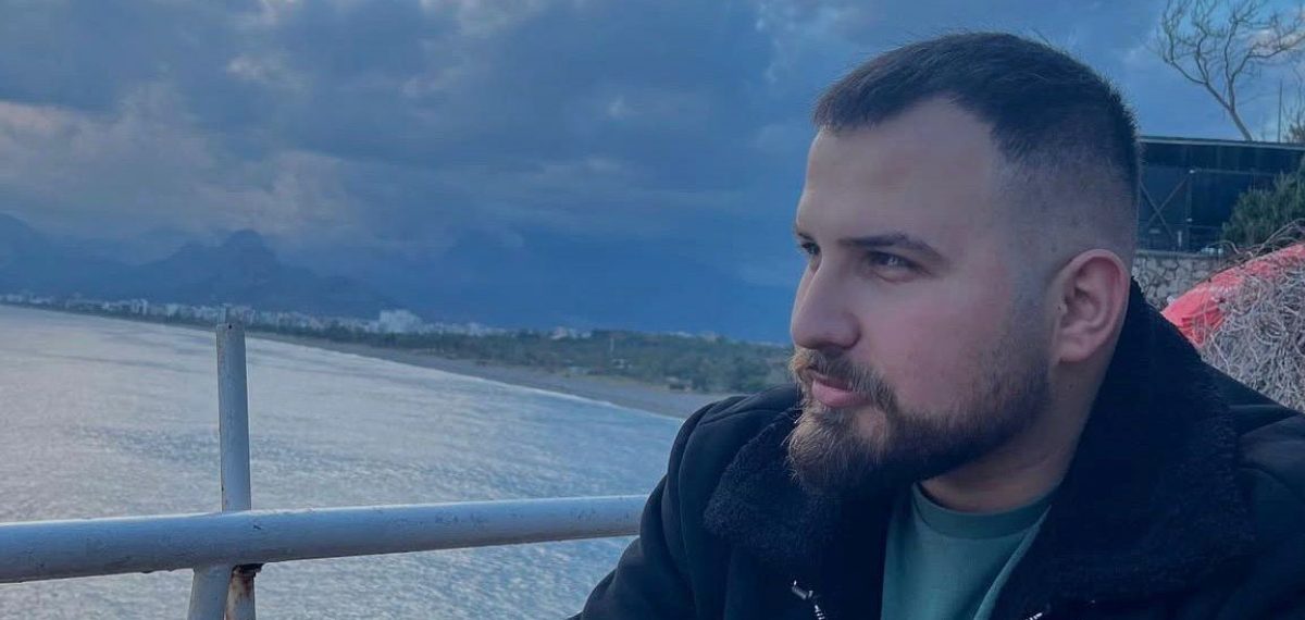 Antalya’da otel önünde çıkan bıçaklı kavgada güvenlik görevlisi hayatını kaybetti