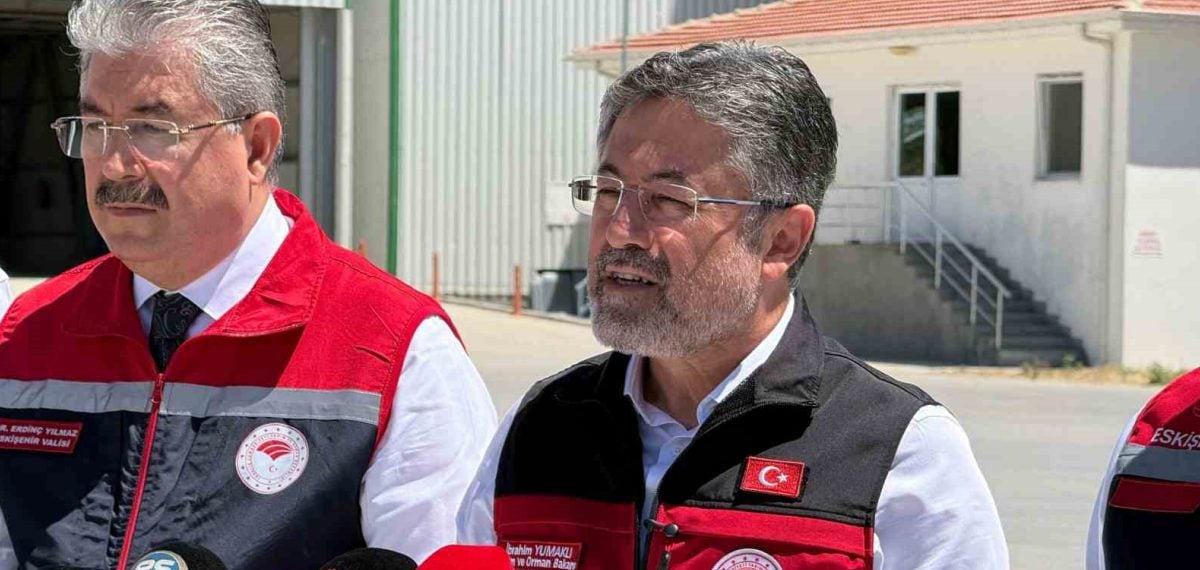 Bakan Yumaklı Sivrihisar’da hasat ve TMO alımlarını değerlendirdi