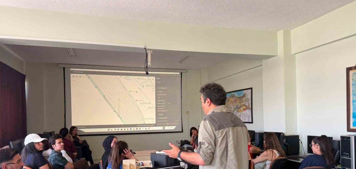 Balıkesir Üniversitesi’nde İHA fotogrametri eğitimiyle kampüste haritalama uygulaması başlatıldı