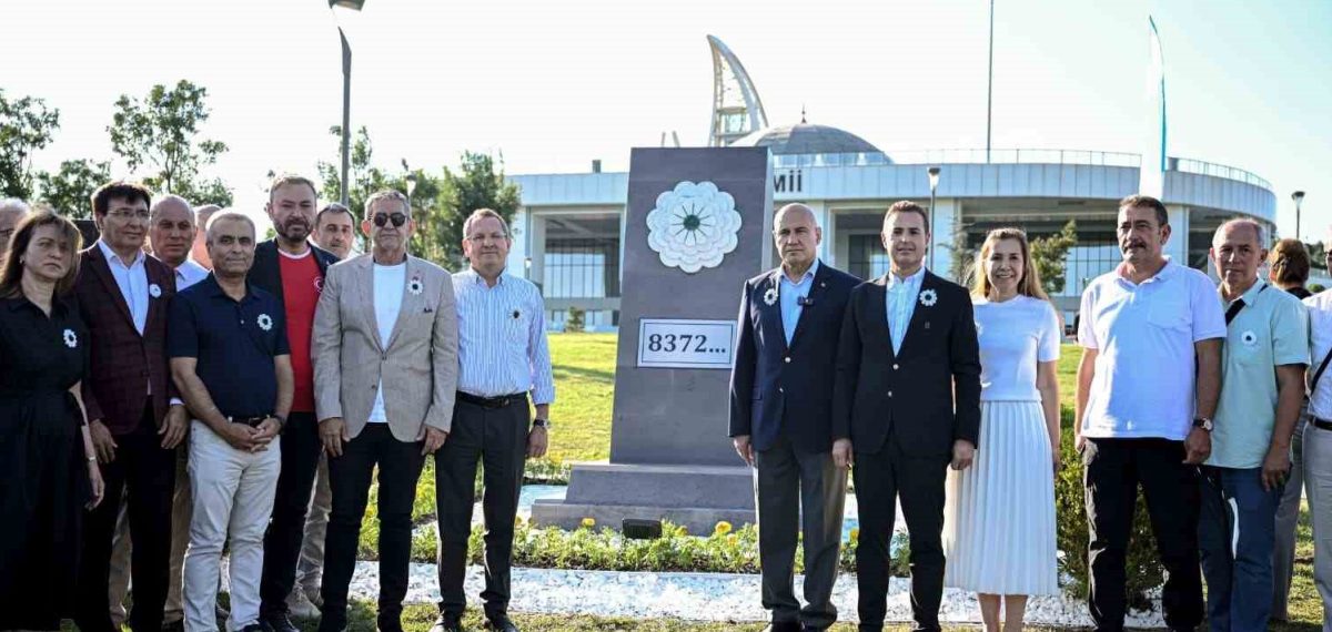 Balıkesir’de Srebrenitsa Soykırım Anıtı açıldı: Akın 8 bin 372 Boşnak’ı andı