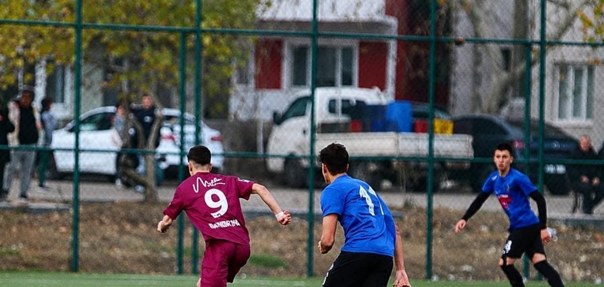 Bandırmaspor U19 forveti Ömer Faruk Çakmak sakatlığı atlattı, yeni sezona hazırlanıyor