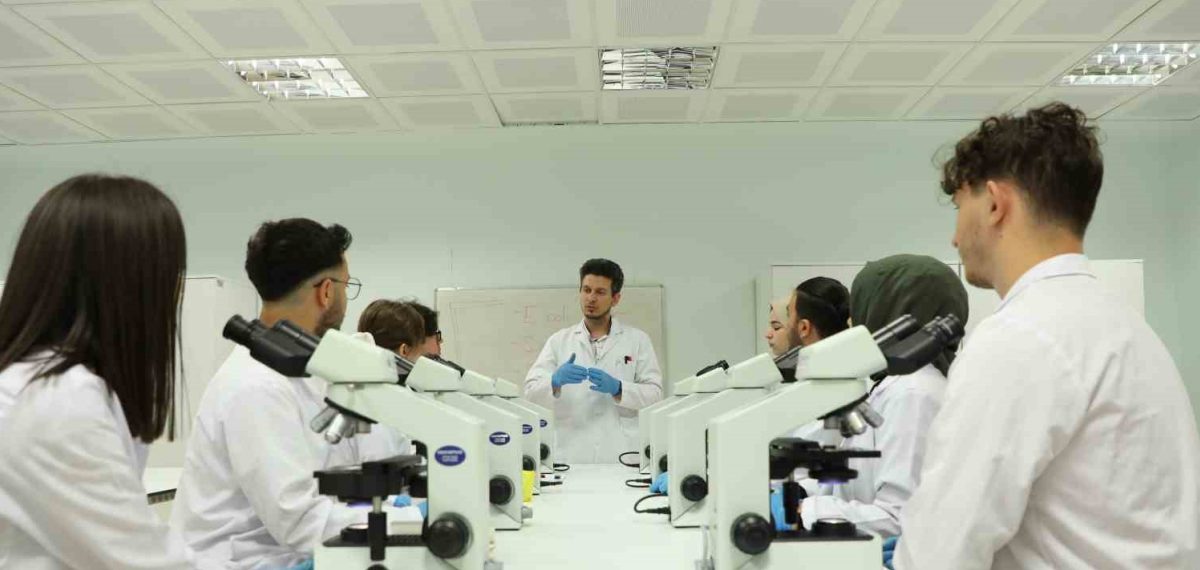 BARÜ öğrencilerinin 254 TÜBİTAK projesi kabul edildi