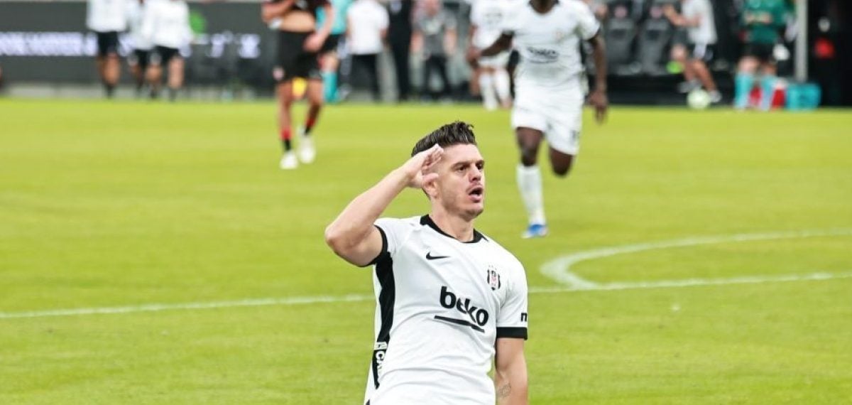 Beşiktaş, Midtjylland deplasmanında 2-0 kazanarak tur atladı