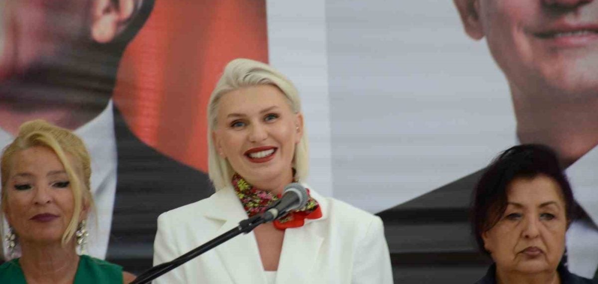 Bilecik Belediye Başkanı Melek Mızrak Subaşı ve meclis üyeleri Yeni Parti’ye geçti
