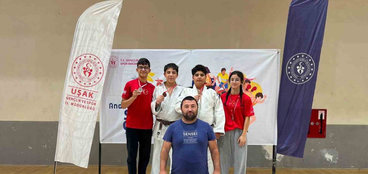 Bilecikli judocular Uşak’ta 4 madalya kazanıp Bursa yarı finaline yükseldi