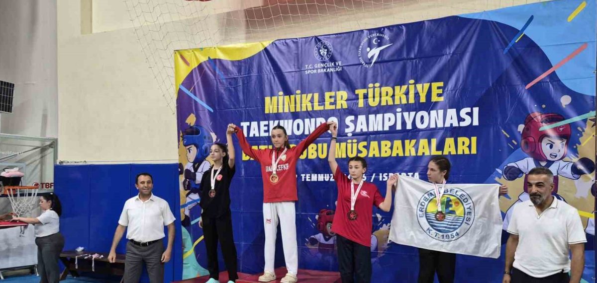Bilecikli minik tekvandocular Isparta’da Türkiye Finalleri’ne yükseldi
