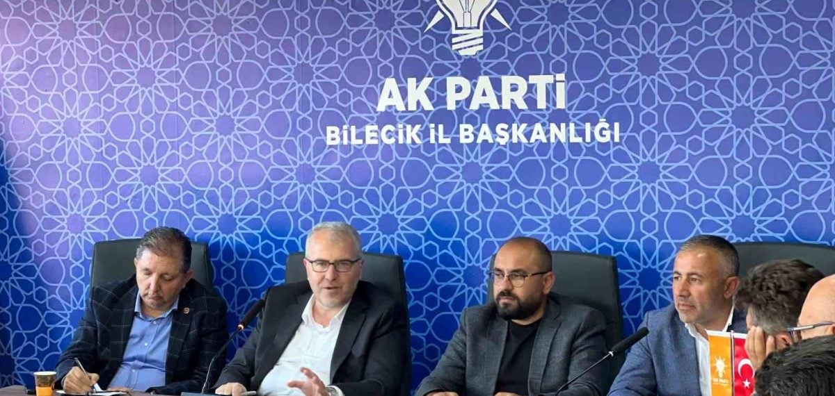 Bilecik’te AK Parti Merkez İlçe Yönetim Kurulu toplantısı yapıldı