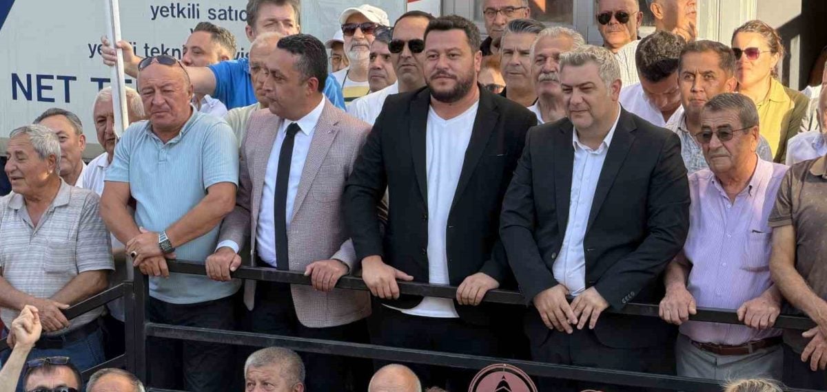 Bolu’da 100’den fazla CHP’li istifa ederek Yeni Parti’ye katıldı