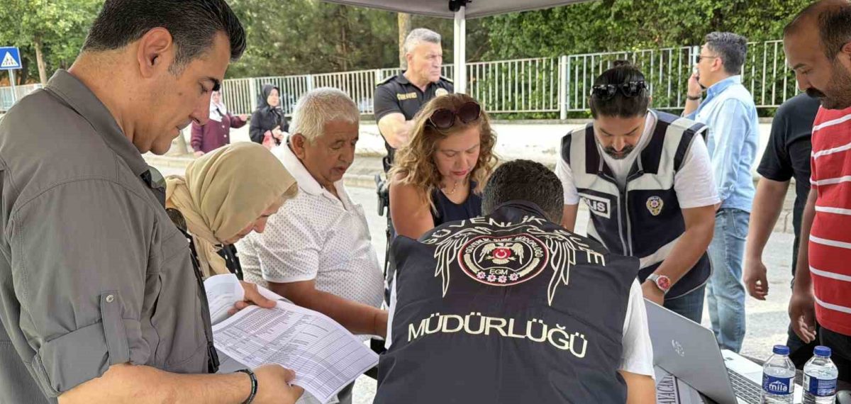 Bolu’da Tanju Özcan ve 18 sanığın yargılandığı davanın ilk duruşması başladı