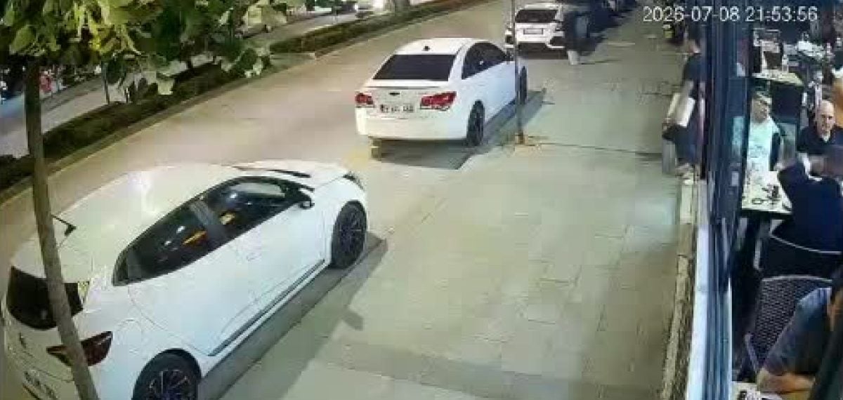Bolu’da tatlıcıda 4 müşterinin 1.100 liralık hesabı ödenmeden ayrılması iş yeri kamerasında