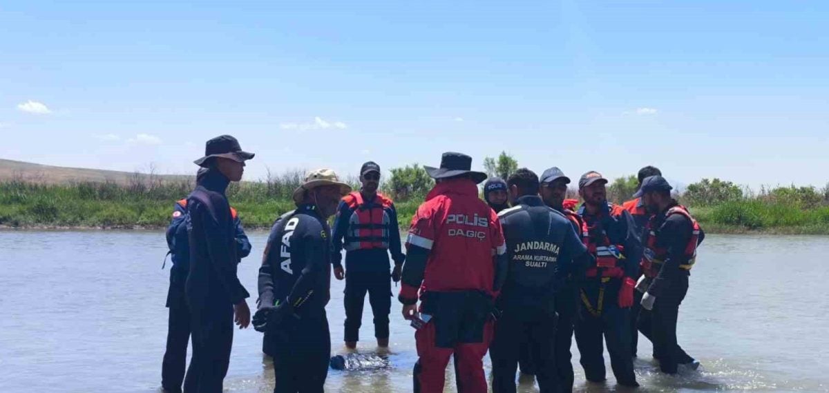 Bulanık’ta Kocasu Çayı’nda kaybolan 6 yaşındaki çocuk bulundu