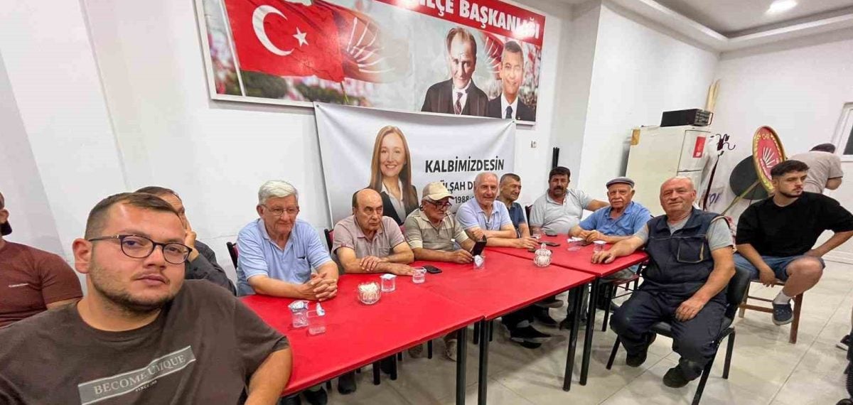 CHP Selendi teşkilatı topluca istifa ederek Yeni Parti’ye katıldı