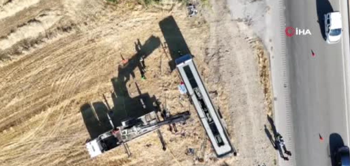 Çift katlı Metro Turizm otobüsü Merzifon’da devrildi, 46 yaralı