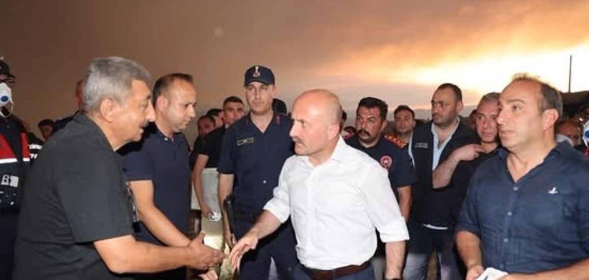 Çine’de orman yangını alevleri mahallelere ulaşırken ekipler yoğun çaba sarf ediyor
