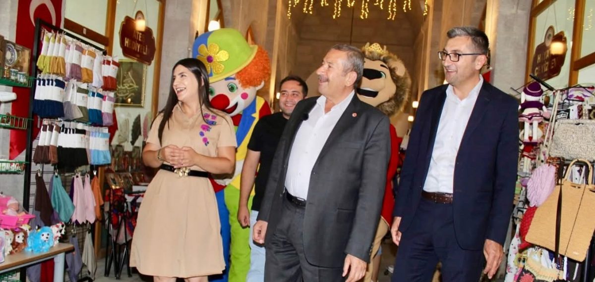 Darende Belediye Başkanı Alican Bozkurt Yusuf Paşa Bedesteni esnafını ziyaret etti