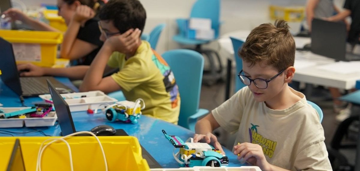 Denizli Bilim Merkezi yaz programlarıyla yüzlerce öğrenciyi bilimle buluşturdu